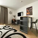 Luxus Apartment With Balcony
